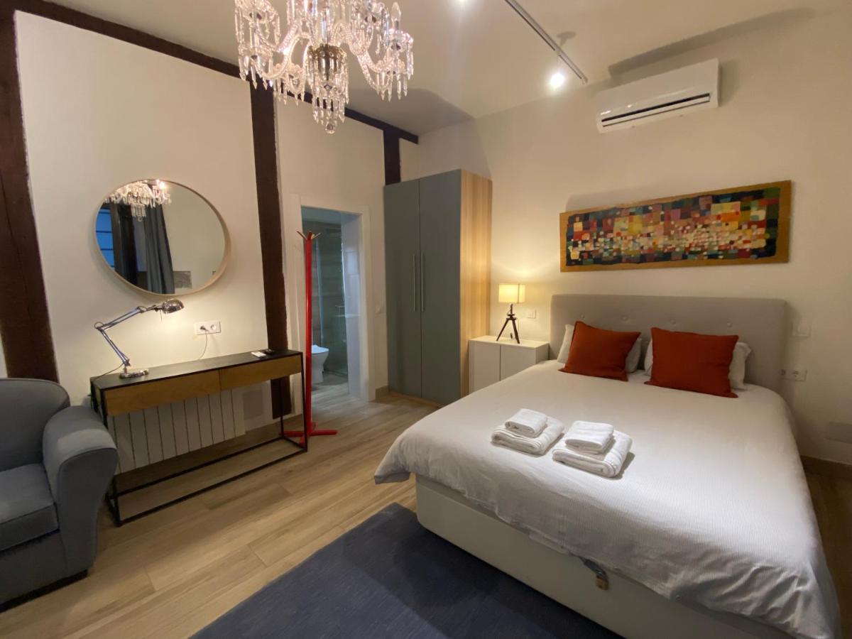Opera Suites Fidelio , Cozy Studio In The Very Center Of Madrid Eksteriør billede