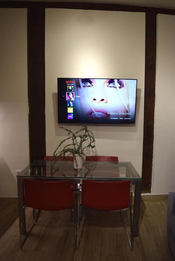 Opera Suites Fidelio , Cozy Studio In The Very Center Of Madrid Eksteriør billede